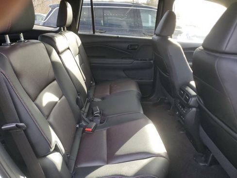 Used 2024 Honda Passport Black Edition image 9