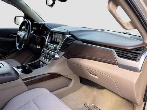 Used 2016 Chevrolet Suburban LS image 28