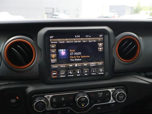 Used 2023 Jeep Gladiator Mojave w/ LED Lighting Group AWD/4WD image 23