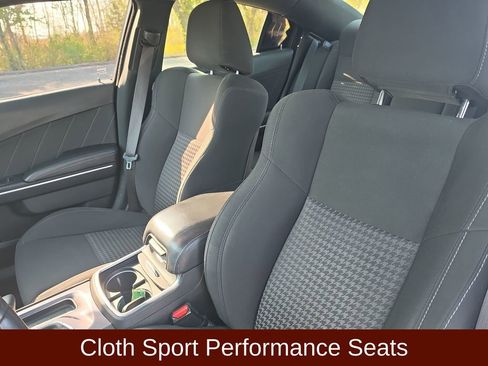 Used 2019 Dodge Charger GT RWD image 10