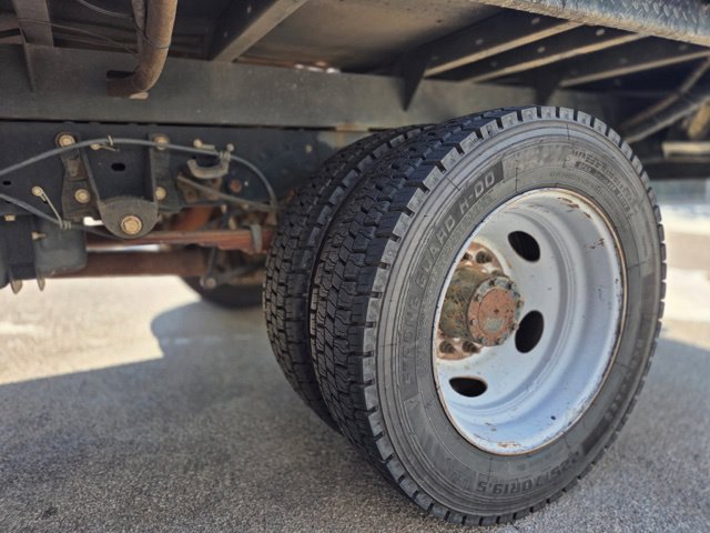 Used 2015 Ford F550 4x4 Crew Cab Super Duty w/ Power Equipment Group image 8