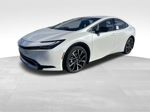 New 2026 Toyota Prius Plug-In Hybrid image 3