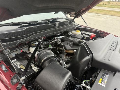 Used 2024 RAM 2500 Tradesman w/ Chrome Appearance Group image 19