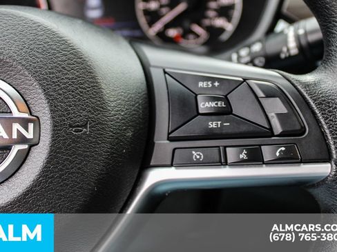 Used 2024 Nissan Altima 2.5 SV FWD image 24