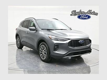 Used 2025 Ford Escape SE w/ PHEV Premium Package
