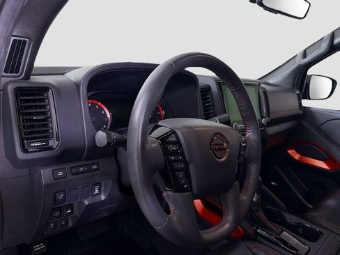 Used 2023 Nissan Frontier PRO-4X w/ Pro-4X Premium Package AWD/4WD image 9