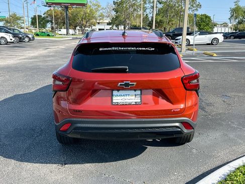Used 2024 Chevrolet Trax RS w/ Sunroof Package image 7