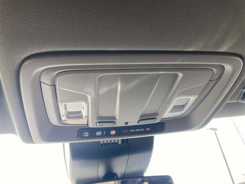 New 2026 GMC Sierra 1500 Elevation image 24