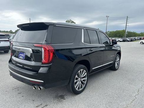 Used 2021 GMC Yukon Denali w/ Denali Premium Package AWD/4WD image 6