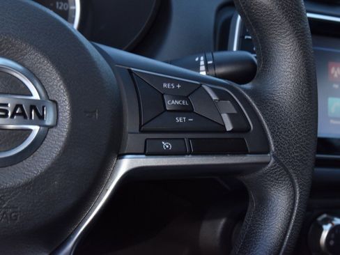 Used 2020 Nissan Versa S image 23