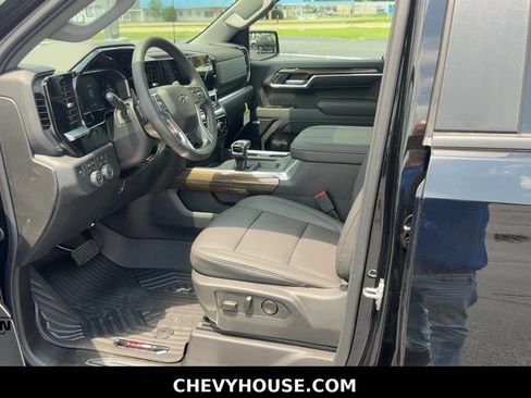 New 2026 Chevrolet Silverado 1500 RST AWD/4WD image 9