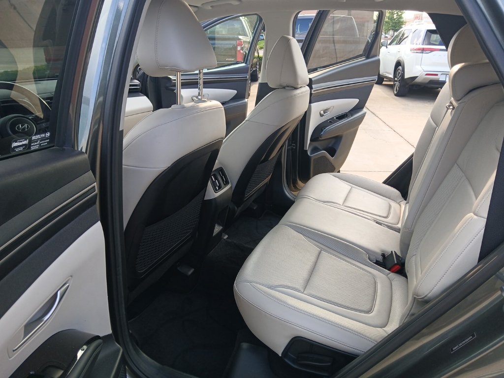 Used 2022 Hyundai Tucson SEL w/ Convenience + Premium Package FWD image 19