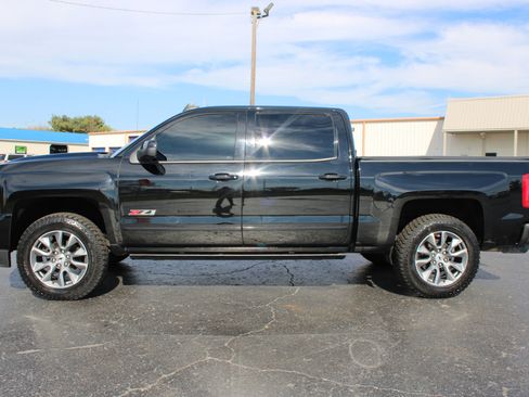 Used 2018 Chevrolet Silverado 1500 LTZ Z71 w/ LTZ Plus Package image 11