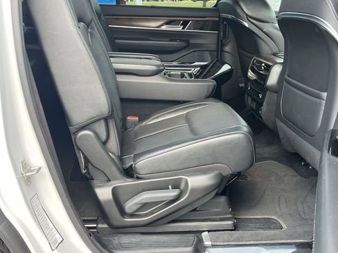 Used 2023 Jeep Grand Wagoneer 4WD image 25