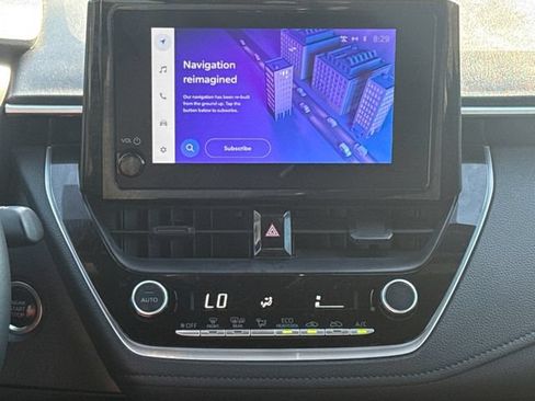 Used 2025 Toyota Corolla SE FWD image 11