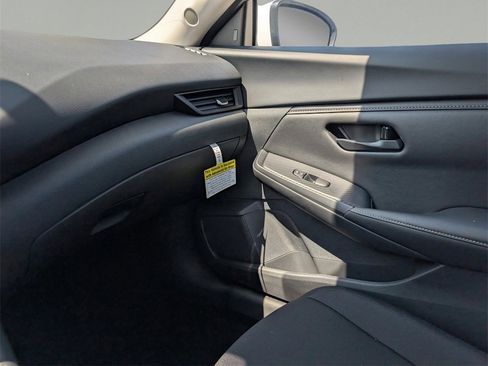 New 2025 Nissan Sentra S image 28