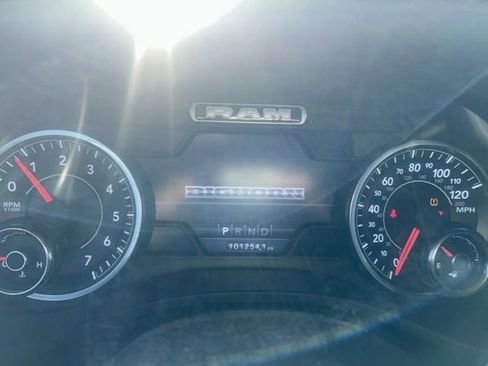 Used 2019 RAM 1500 Big Horn image 3