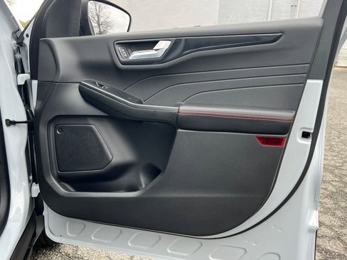 New 2026 Ford Escape ST-Line w/ Cold Weather Package image 7