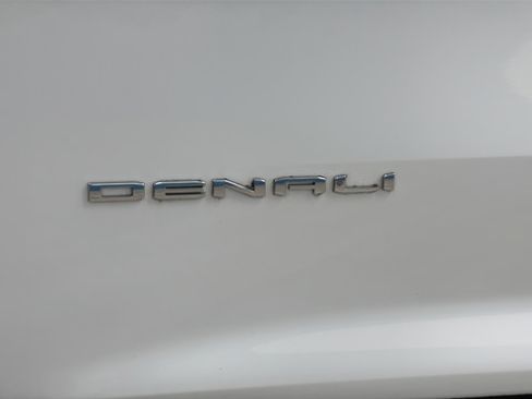 Used 2024 GMC Acadia Denali AWD/4WD image 41