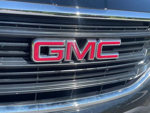 Certified 2021 GMC Terrain SLE w/ Driver Convenience Package AWD/4WD image 8