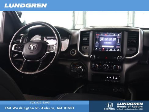 Used 2019 RAM 1500 Big Horn AWD/4WD image 4