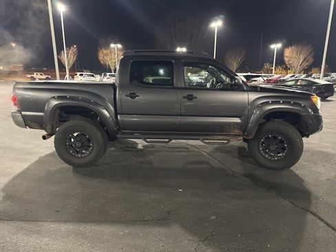 Used 2014 Toyota Tacoma 4x4 Double Cab image 5