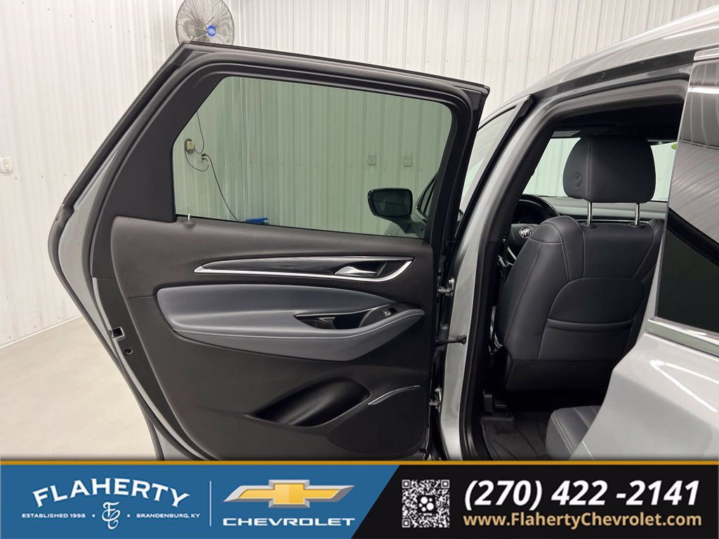 Used 2023 Buick Enclave Essence FWD image 10