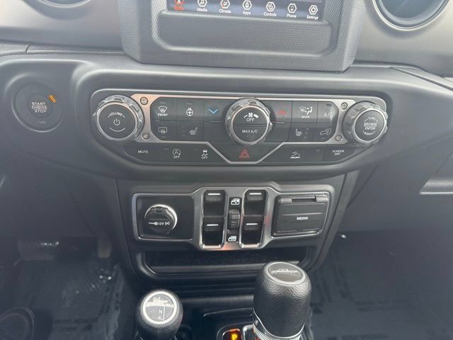Used 2023 Jeep Gladiator Sport AWD/4WD image 28