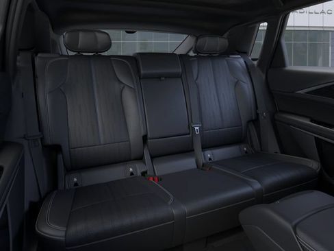 New 2026 Cadillac Lyriq Sport w/ LPO, Floor Liner Package AWD/4WD image 17