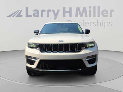 Used 2023 Jeep Grand Cherokee 4WD 4xe image 8