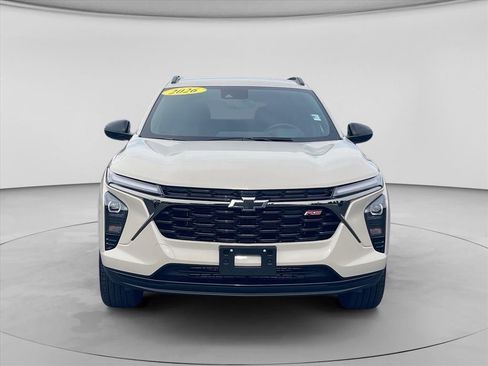 New 2026 Chevrolet Trax RS w/ Driver Confidence Package FWD image 2