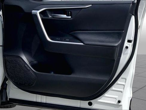 Certified 2023 Toyota RAV4 XLE w/ Convenience Package FWD image 22