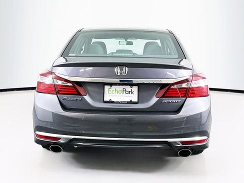 Used 2016 Honda Accord Sport image 7