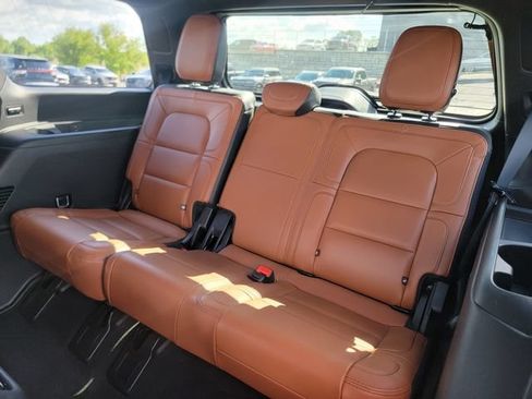 Certified 2021 Lincoln Navigator Reserve AWD/4WD image 22
