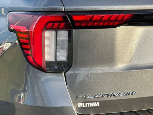 Certified 2025 Ford Explorer Platinum w/ Ultimate Package image 28