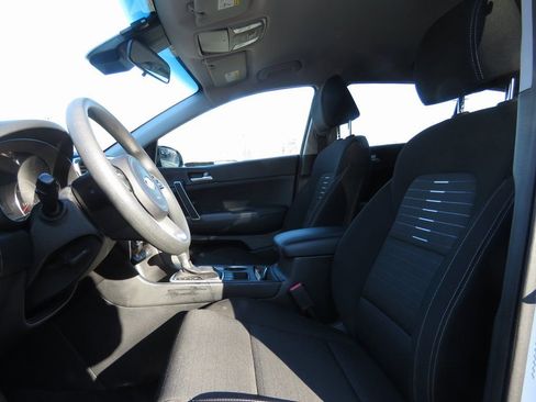 Used 2021 Kia Sportage LX w/ LX AWD Popular Package image 10