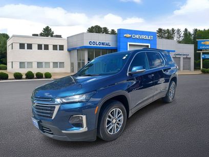 Used 2023 Chevrolet Traverse LT w/ Rear Camera Mirror Package