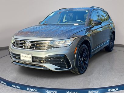 Used 2022 Volkswagen Tiguan SE R-Line