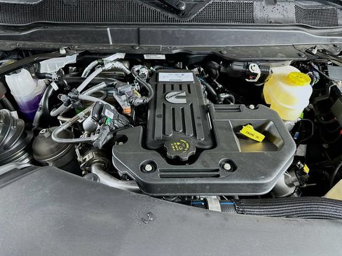 New 2026 RAM 2500 Big Horn AWD/4WD image 18