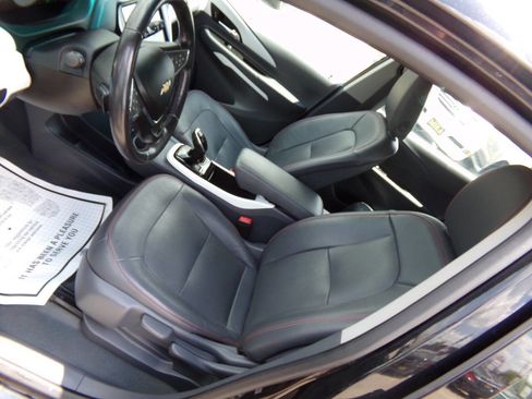 Used 2020 Chevrolet Bolt Premier image 12