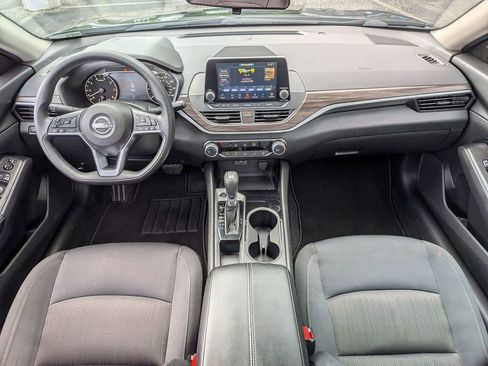 Certified 2024 Nissan Altima 2.5 SV FWD image 25