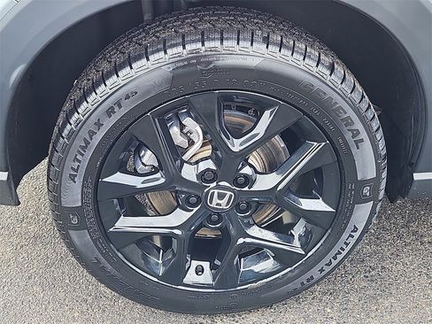 Certified 2024 Honda HR-V Sport image 9