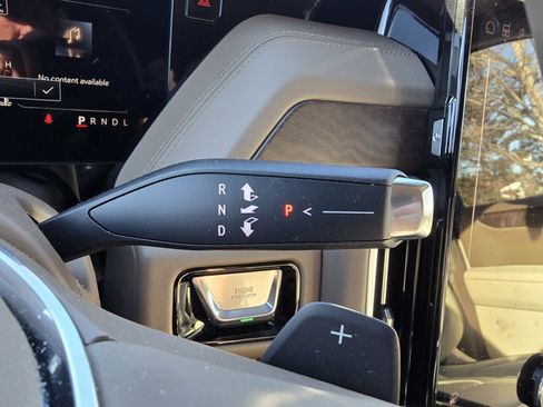 Used 2025 GMC Yukon Denali image 24