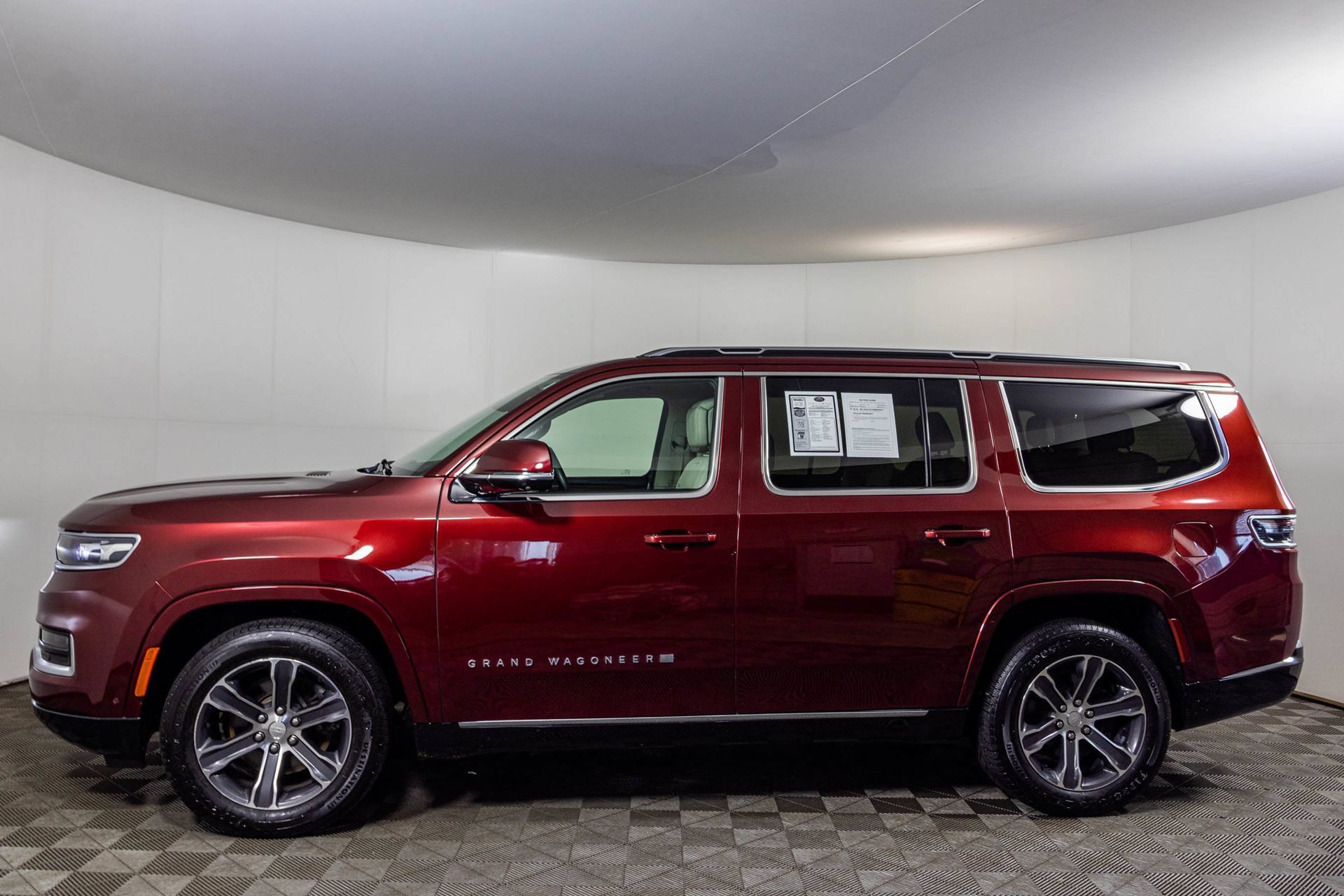 Used 2022 Jeep Grand Wagoneer Series I AWD/4WD image 26