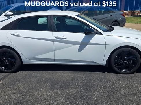 Used 2026 Hyundai Elantra Sport FWD image 5
