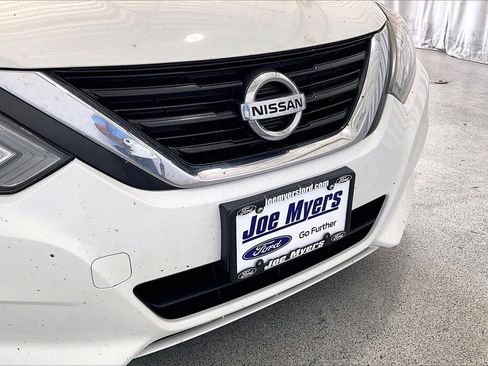 Used 2016 Nissan Altima 2.5 S w/ Power Driver Seat Package image 7
