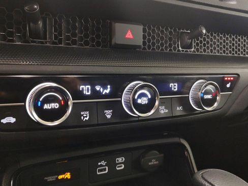 Used 2023 Honda CR-V EX image 9