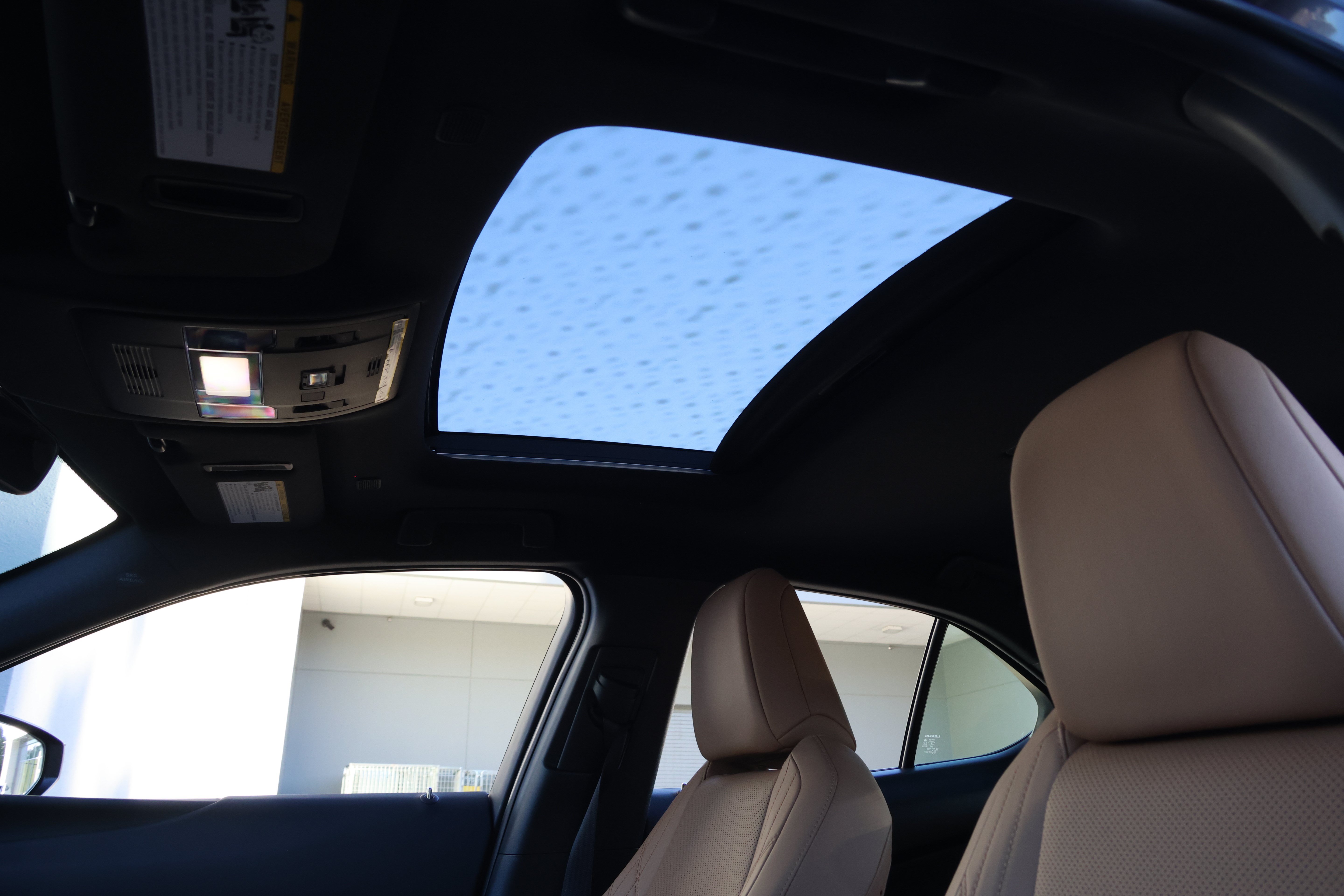 Used 2025 Lexus UX 300h FWD w/ Accessory Package (Z1) image 31