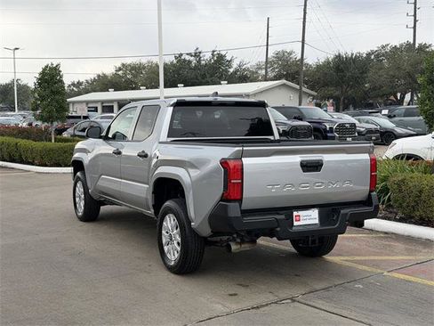 Certified 2025 Toyota Tacoma SR image 5
