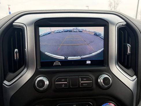 Used 2021 GMC Sierra 1500 SLE image 25